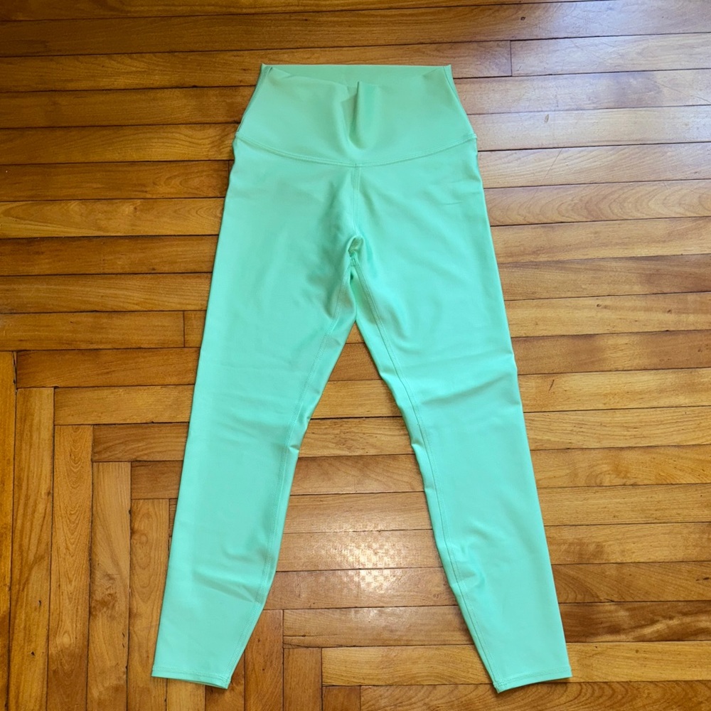 ALO Yoga Light Green Leggings